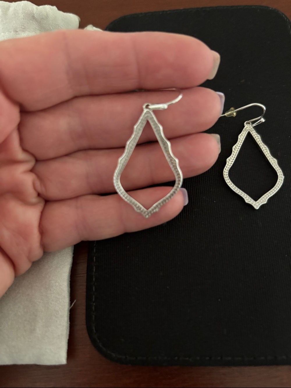 Kendra Scott Silver Open Textured Drop Earrings - Picture 3 of 6